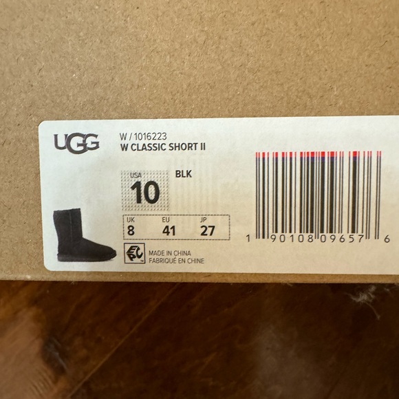 UGG Classic Short II (Black) - Picture 5 of 6